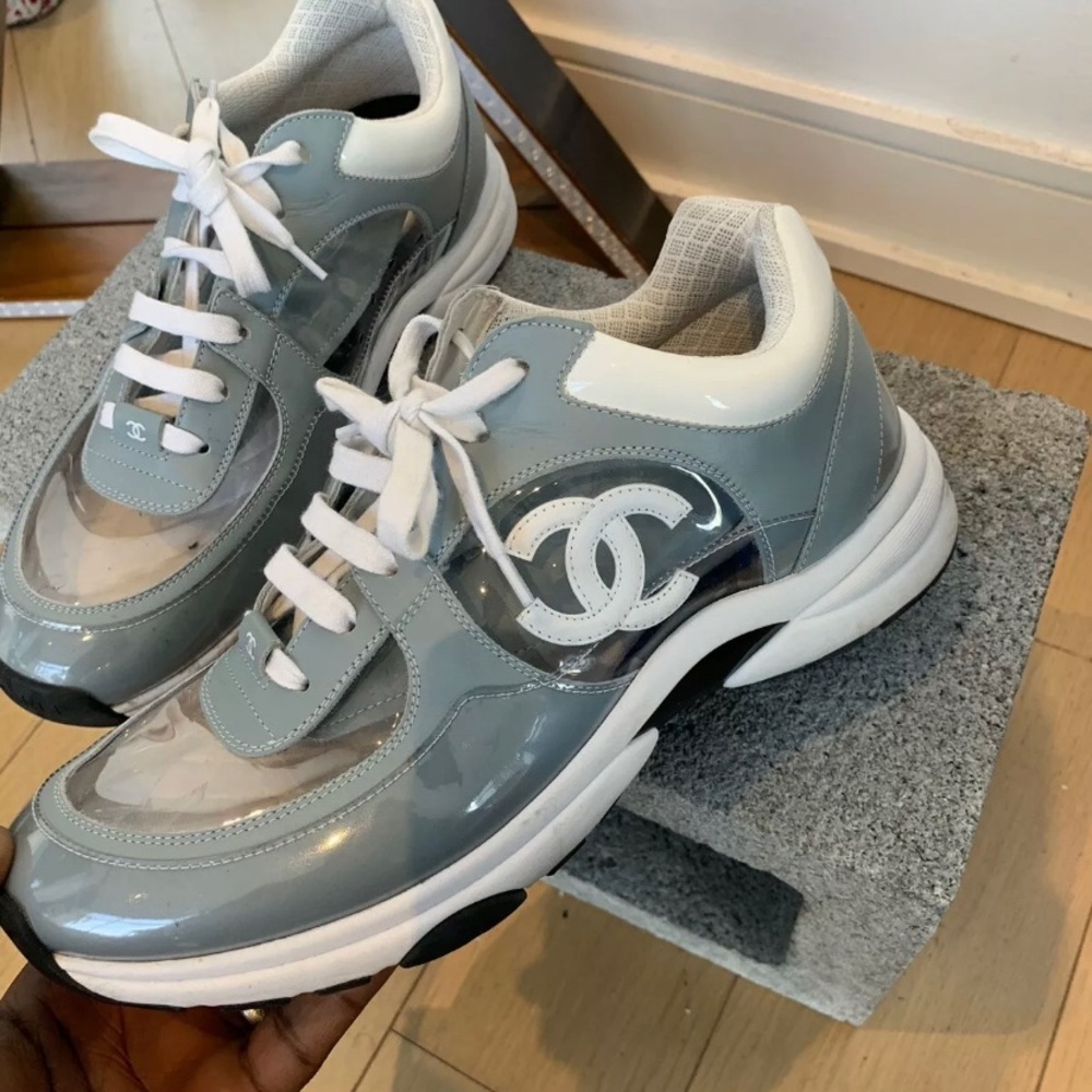 L10 Chanel CC  Leather Transparent Runner Sneaker